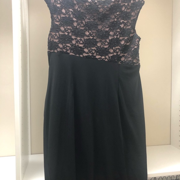 Black Dress with pink lining on top - Picture 4 of 5